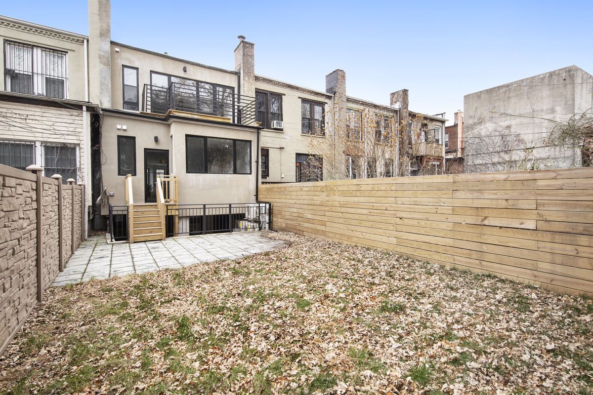 A renovated two family in Prospect Lefferts Gardens near the park and